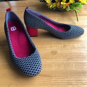 Betabrand Starting Block Heel Woven Knit 6.5